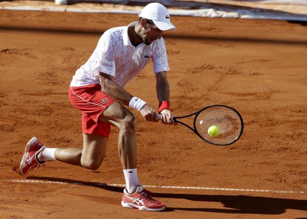 Тенисери са Адриа тура у Задру тестирани на паркингу, Ђоковић се вратио у Београд и донеће накнадно одлуку